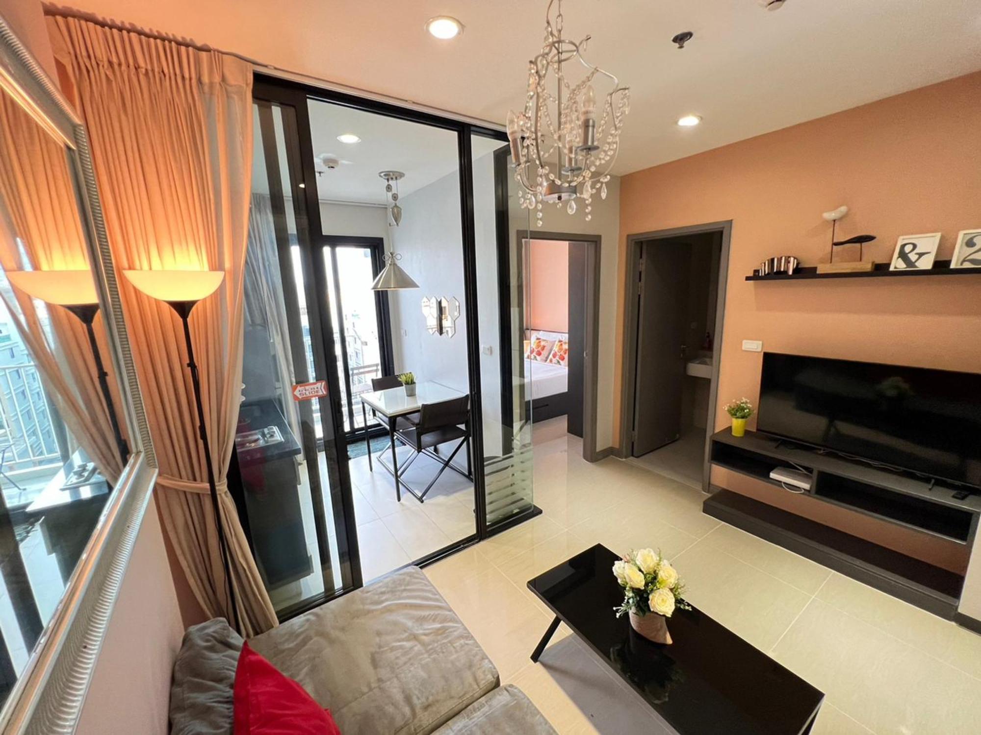 The Base Central Pattaya By Mickey Exterior foto
