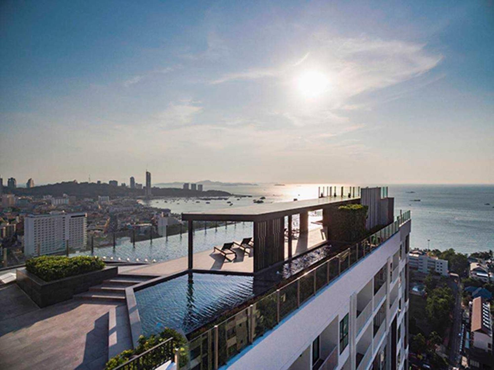 The Base Central Pattaya By Mickey Exterior foto